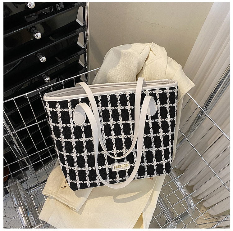 Popular One Shoulder New Simple Plaid Tote - Image 3