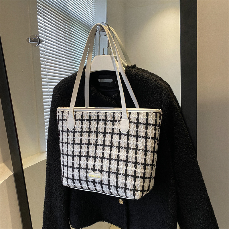 Popular One Shoulder New Simple Plaid Tote - Image 8